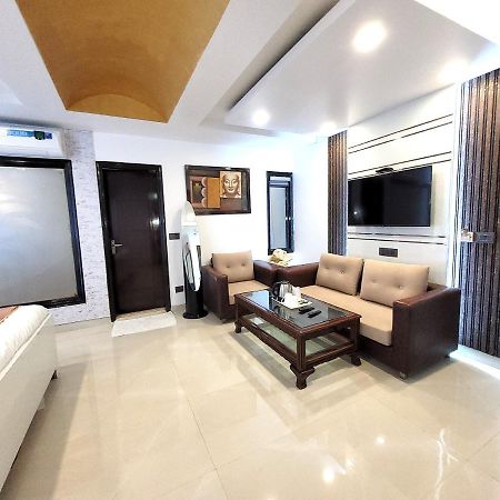 ניו דלהי Hotel The Daanish Residency - Karol Bagh מראה חיצוני תמונה
