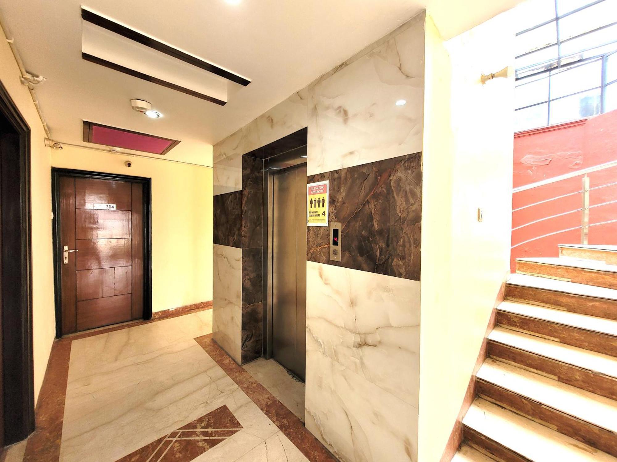 ניו דלהי Hotel The Daanish Residency - Karol Bagh מראה חיצוני תמונה