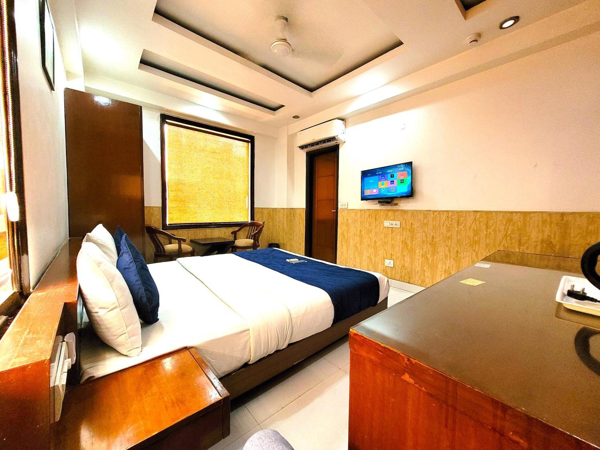 ניו דלהי Hotel The Daanish Residency - Karol Bagh מראה חיצוני תמונה
