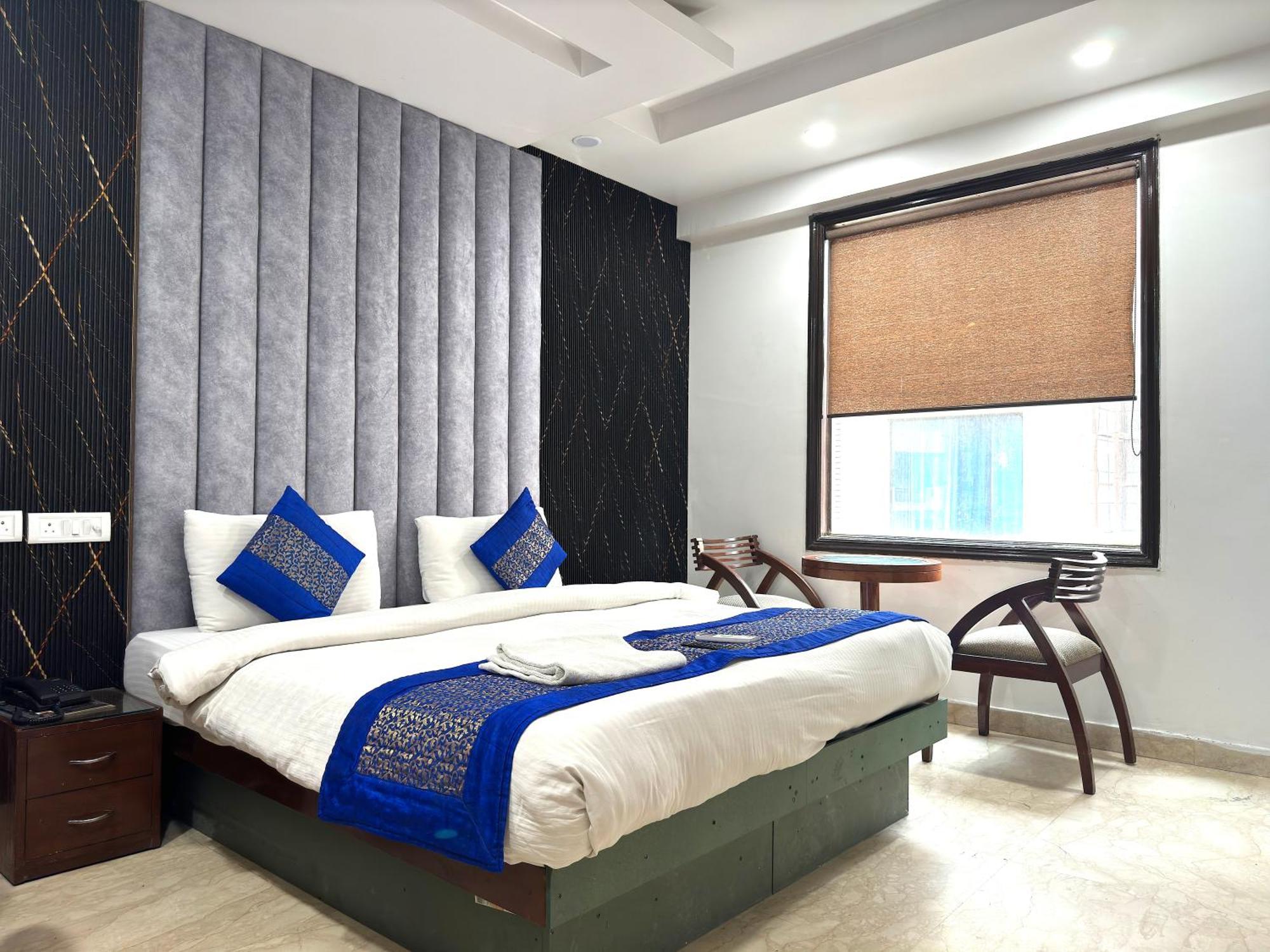 ניו דלהי Hotel The Daanish Residency - Karol Bagh מראה חיצוני תמונה