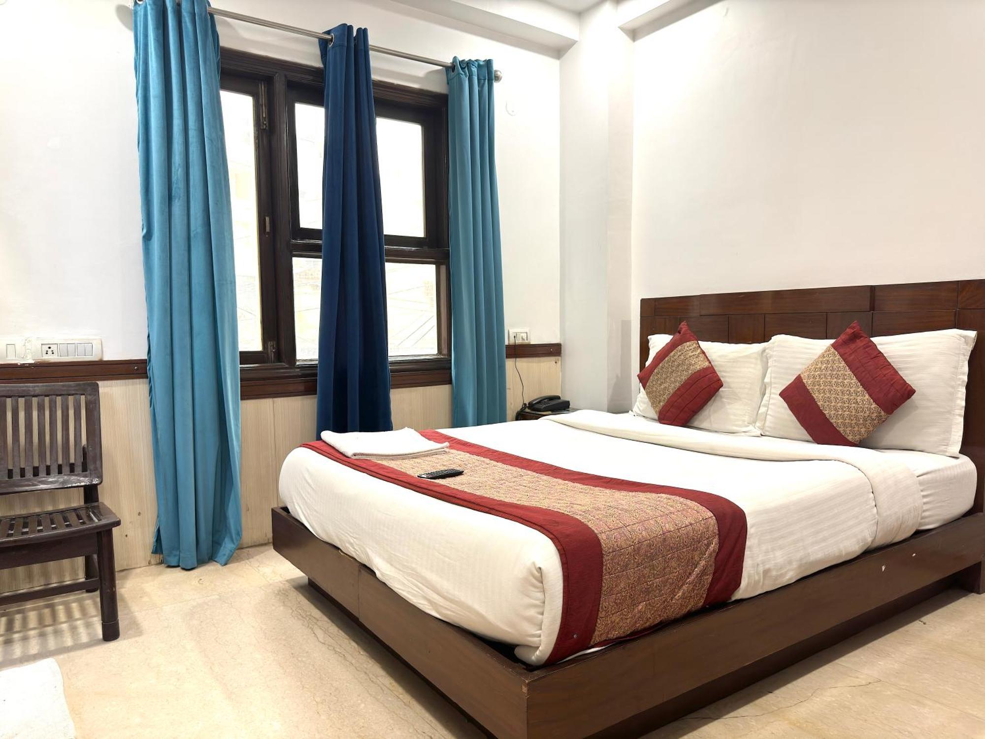 ניו דלהי Hotel The Daanish Residency - Karol Bagh מראה חיצוני תמונה
