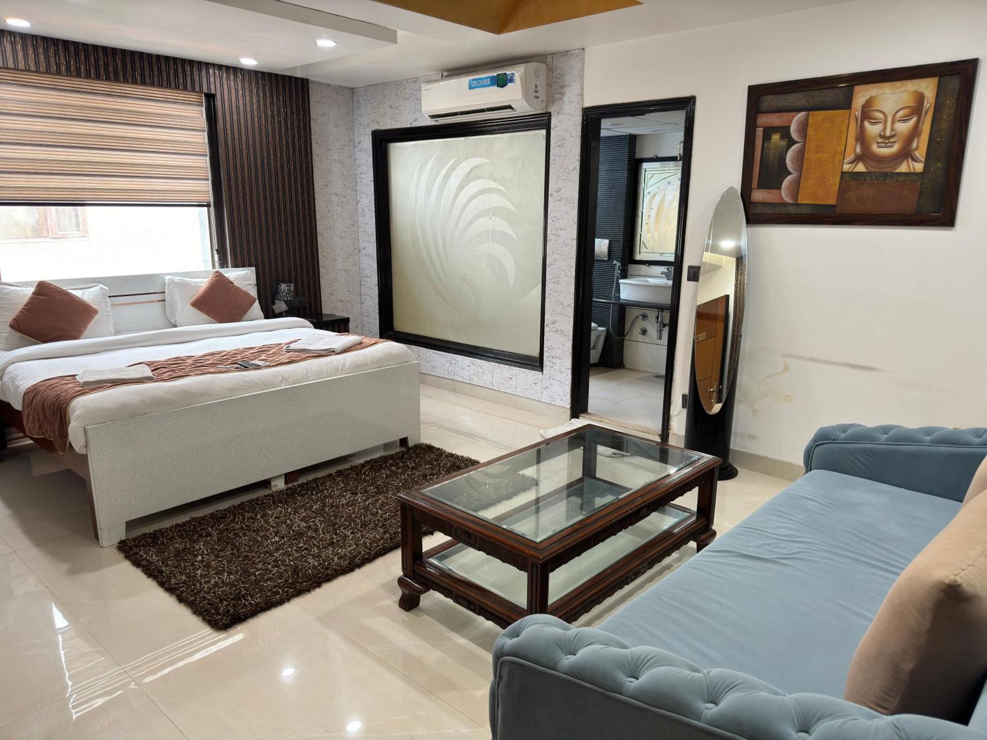 ניו דלהי Hotel The Daanish Residency - Karol Bagh מראה חיצוני תמונה
