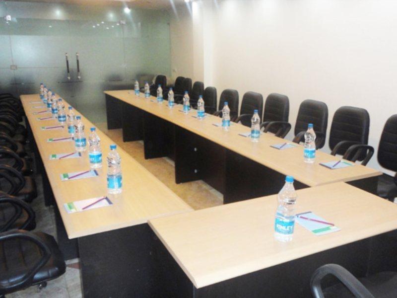 ניו דלהי Hotel The Daanish Residency - Karol Bagh מראה חיצוני תמונה