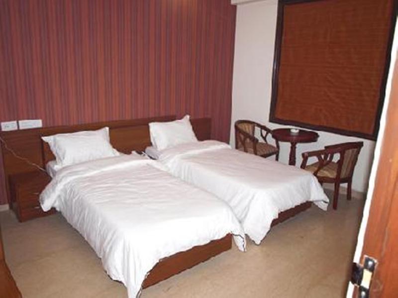 ניו דלהי Hotel The Daanish Residency - Karol Bagh מראה חיצוני תמונה