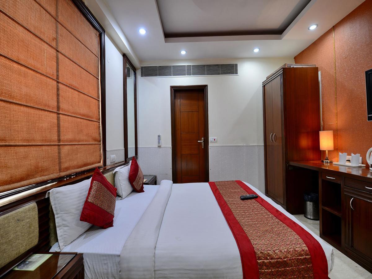 ניו דלהי Hotel The Daanish Residency - Karol Bagh מראה חיצוני תמונה
